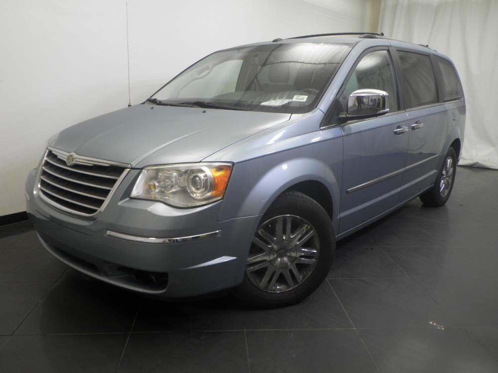 2010-Chrysler-Town-and-Country-Limited-for-sale-in-...